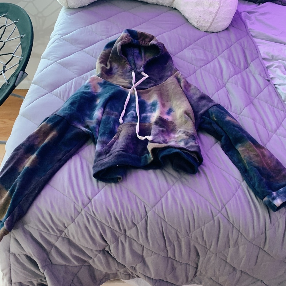 Tie-dye sweatshirt